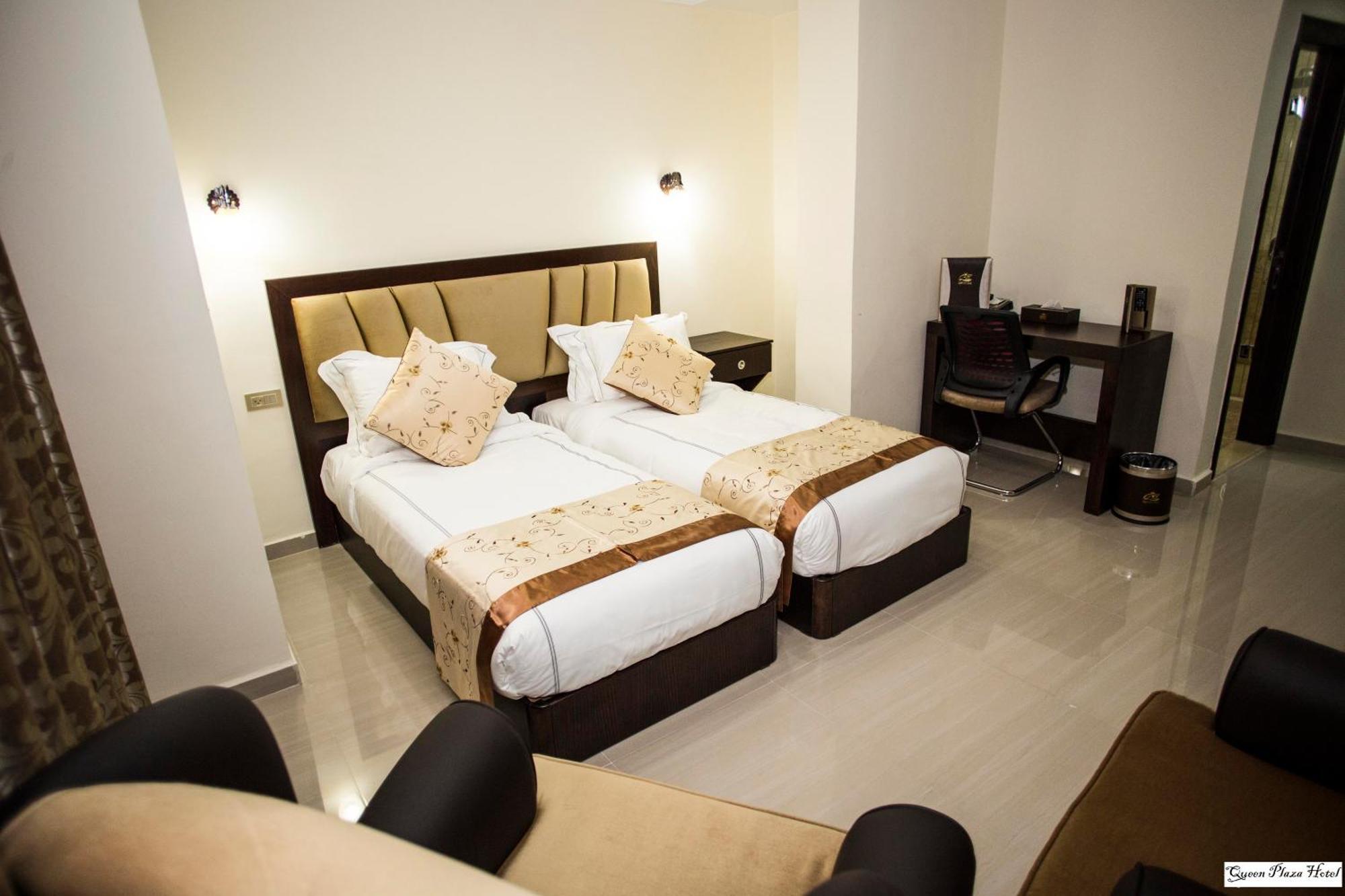 Queen Plaza Hotel Hebron Kamer foto