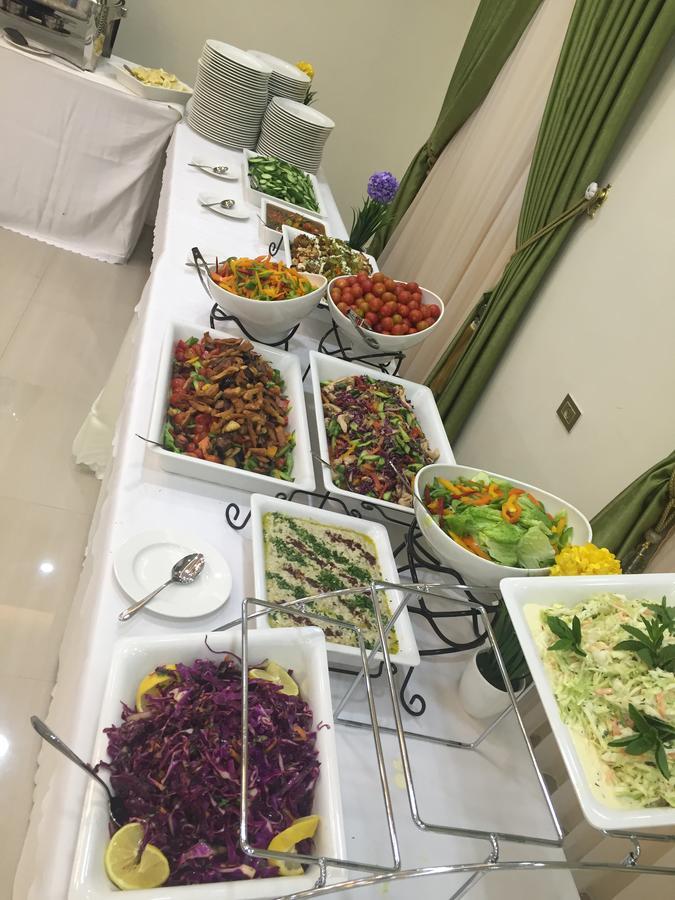 Queen Plaza Hotel Hebron Buitenkant foto